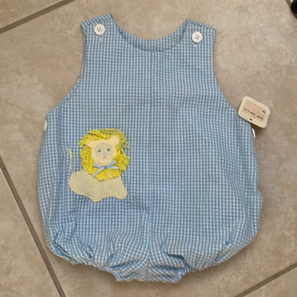 Betti Terrell Seersucker Lion Shortall - NWT